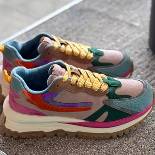 Leo Tennis Shoe